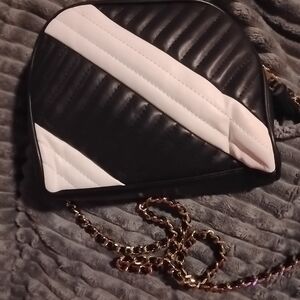 Forever 21 Black and White Diagonal Quilted Crossbody Bag